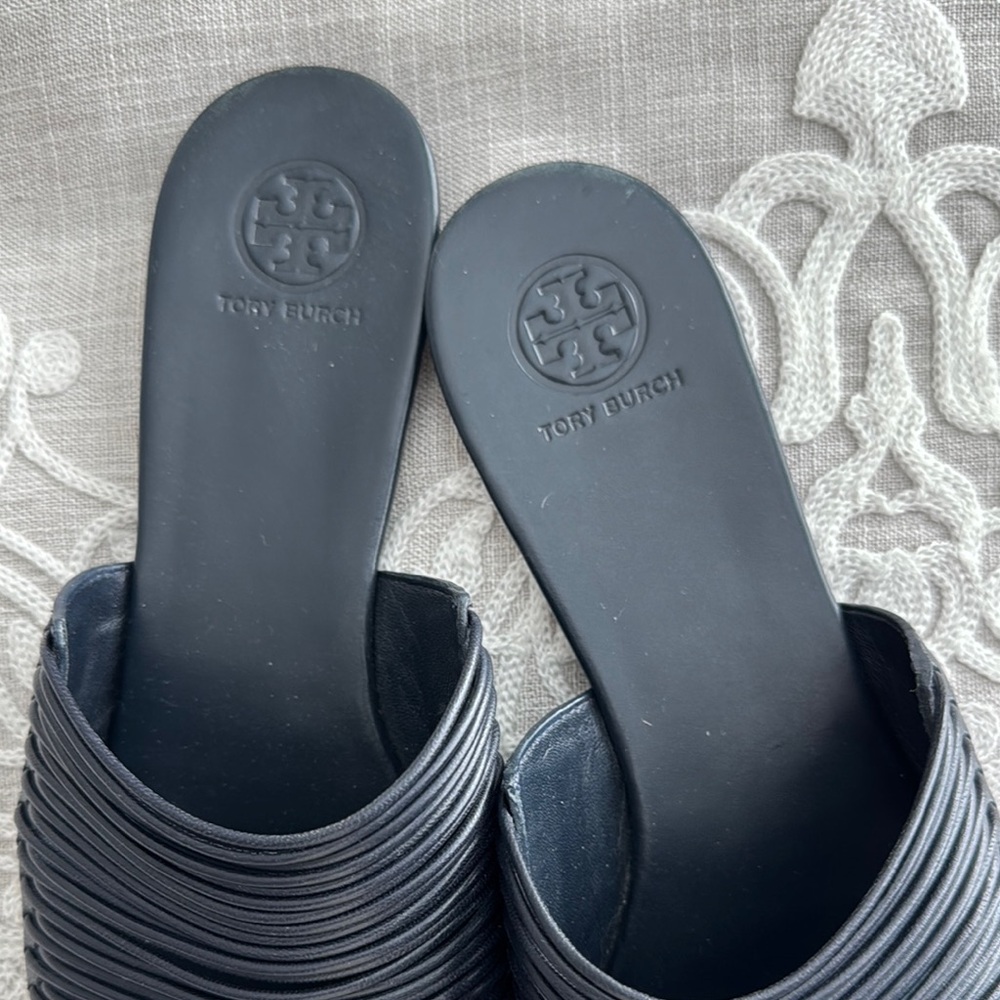 Tory Burch Black Mules with Ribbed Texture - Picture 2 of 6